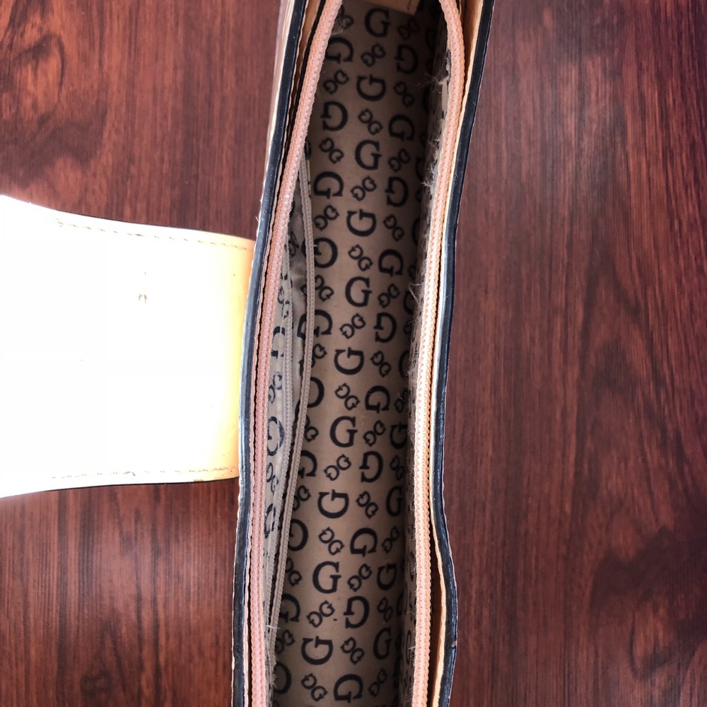 Guess Purse - Good condition 🌸 - Picture 4 of 6